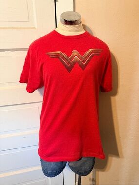 Wonder Woman Red Logo Tee
